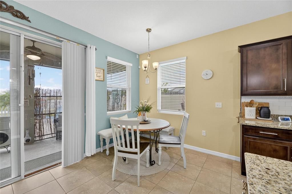 For Sale: $345,000 (3 beds, 2 baths, 1852 Square Feet)