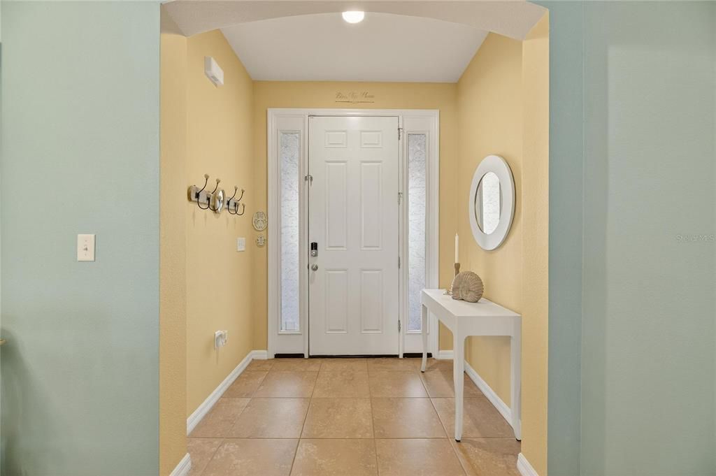 For Sale: $345,000 (3 beds, 2 baths, 1852 Square Feet)