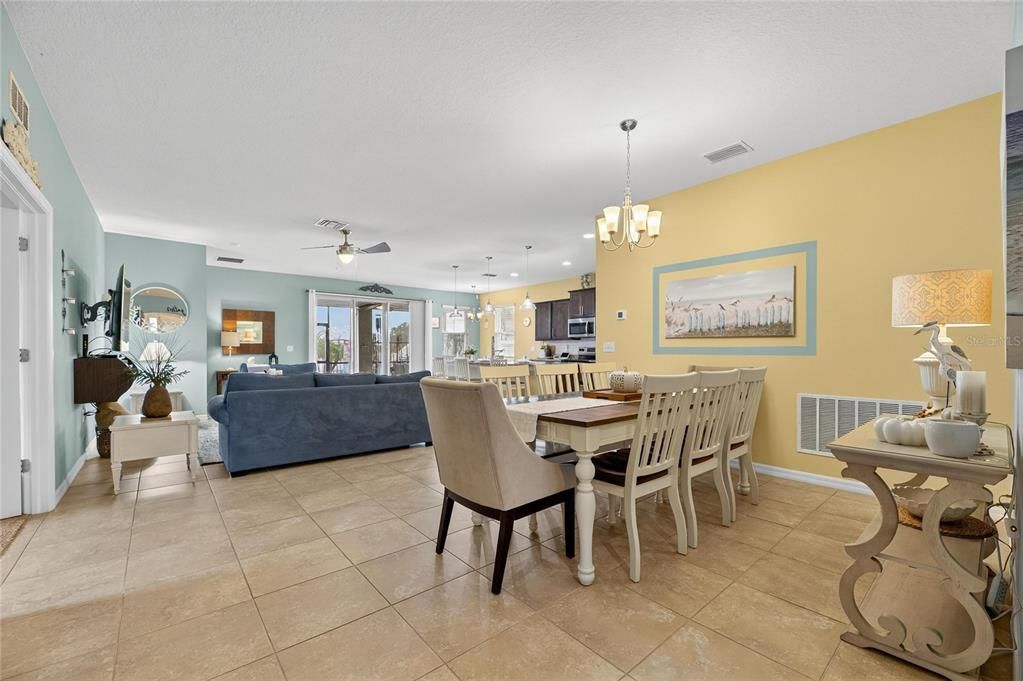 For Sale: $345,000 (3 beds, 2 baths, 1852 Square Feet)