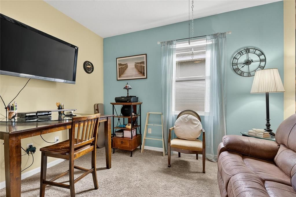 For Sale: $345,000 (3 beds, 2 baths, 1852 Square Feet)