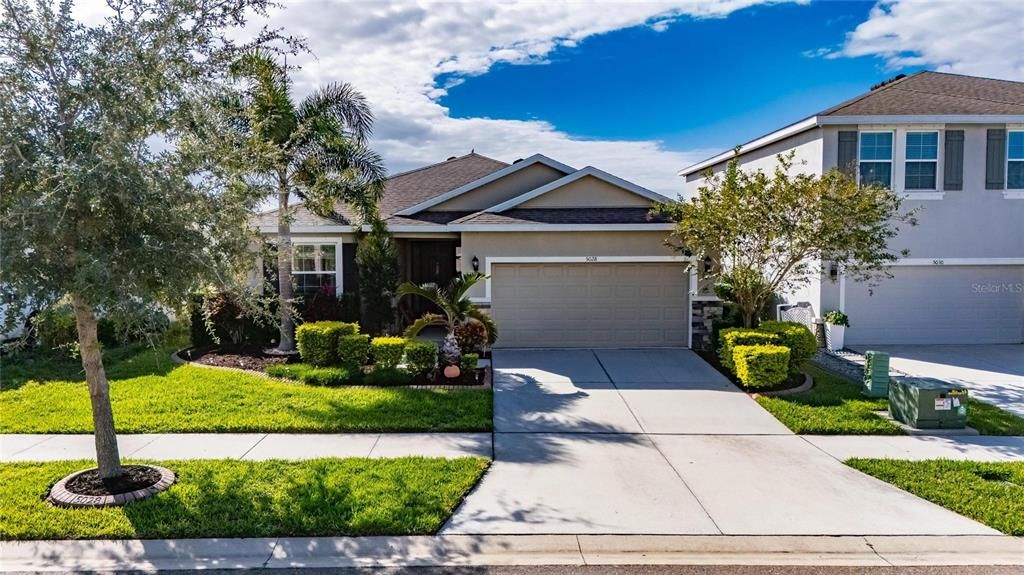 For Sale: $345,000 (3 beds, 2 baths, 1852 Square Feet)