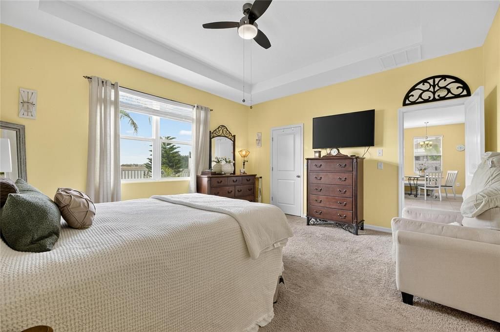 For Sale: $345,000 (3 beds, 2 baths, 1852 Square Feet)