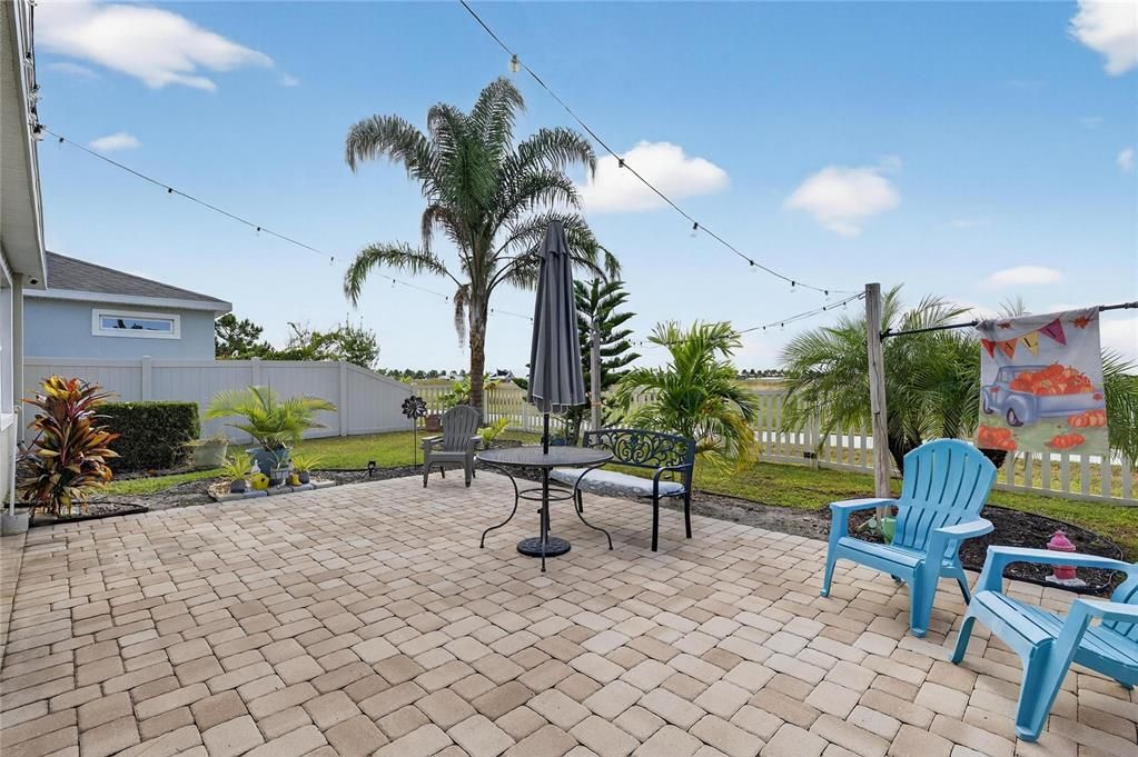 For Sale: $345,000 (3 beds, 2 baths, 1852 Square Feet)