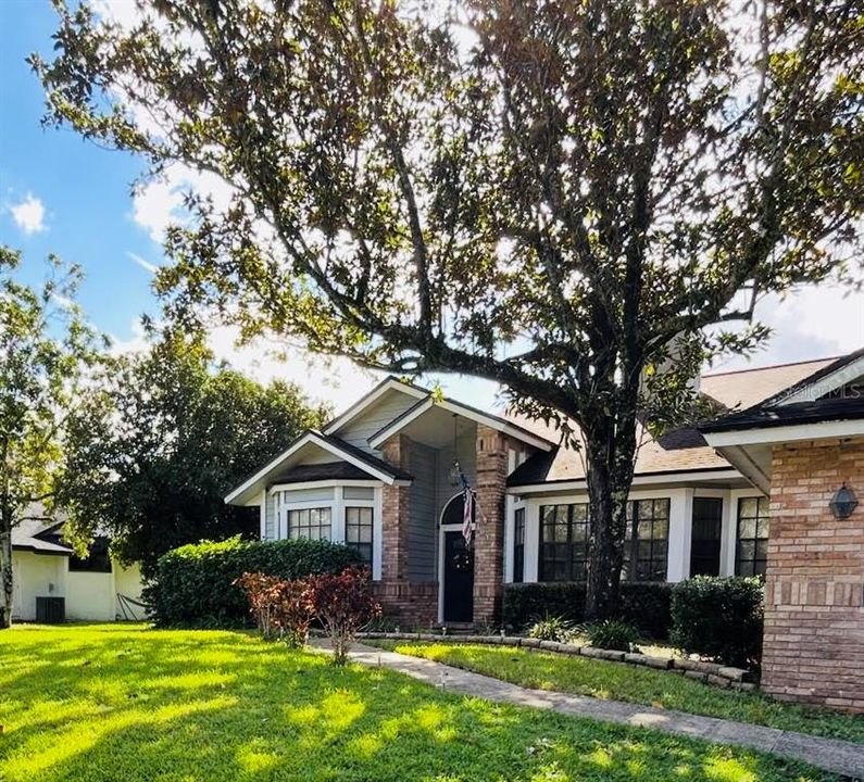 For Sale: $549,900 (4 beds, 2 baths, 2151 Square Feet)