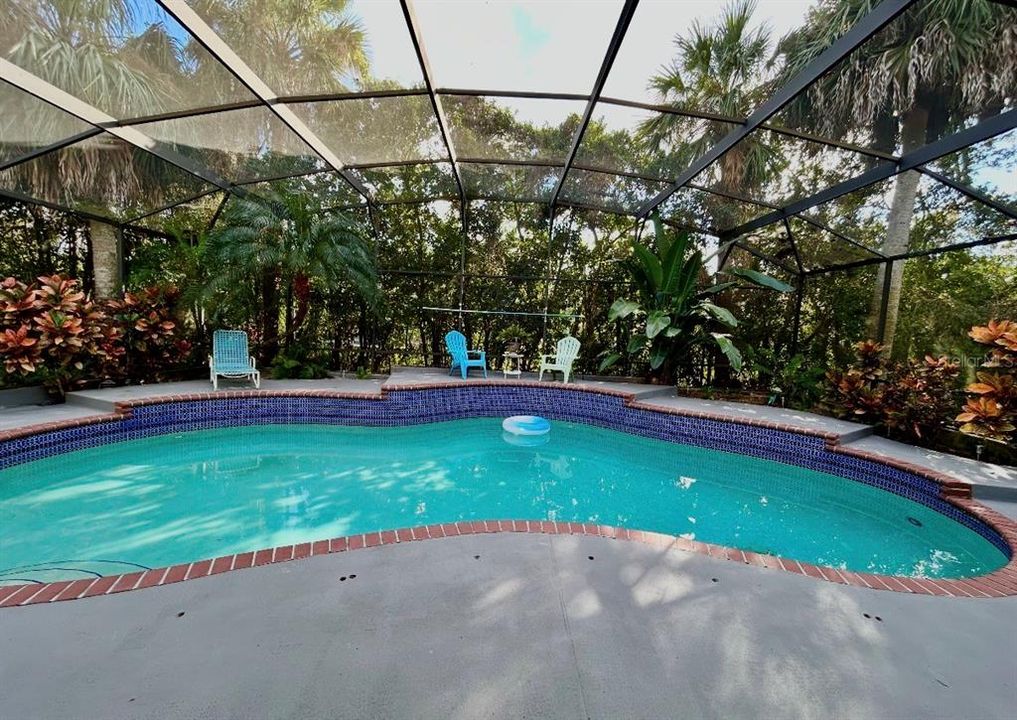 For Sale: $549,900 (4 beds, 2 baths, 2151 Square Feet)