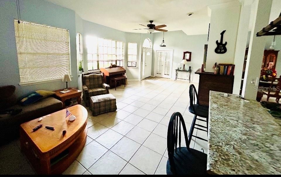 For Sale: $549,900 (4 beds, 2 baths, 2151 Square Feet)