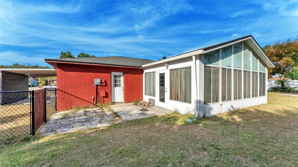 待售: $287,000 (2 贝兹, 2 浴室, 1457 平方英尺)