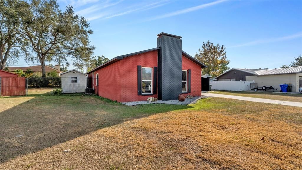 待售: $287,000 (2 贝兹, 2 浴室, 1457 平方英尺)