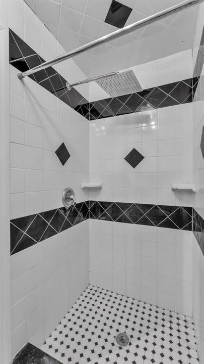 待售: $287,000 (2 贝兹, 2 浴室, 1457 平方英尺)