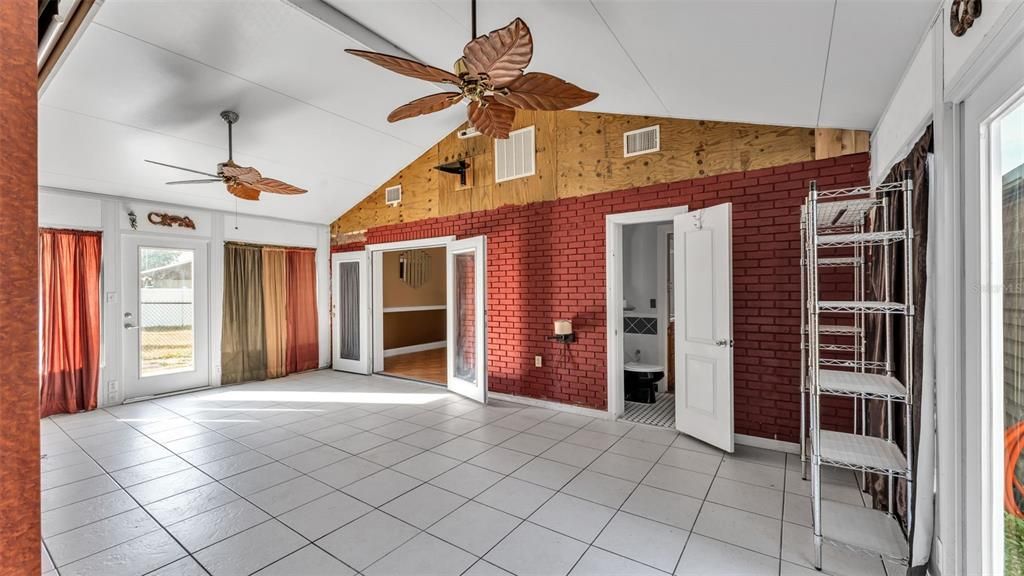 待售: $287,000 (2 贝兹, 2 浴室, 1457 平方英尺)