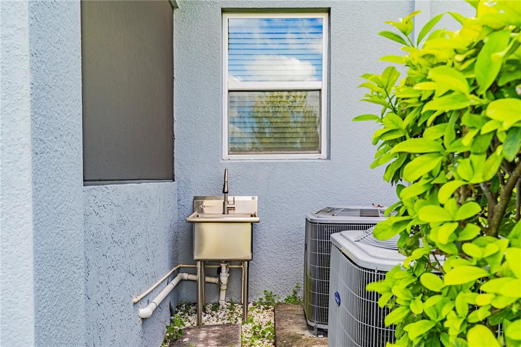 For Sale: $604,990 (4 beds, 2 baths, 2683 Square Feet)