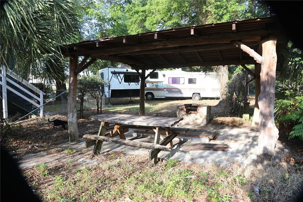 For Sale: $699,900 (4 beds, 4 baths, 2800 Square Feet)