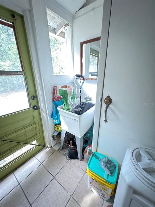 For Sale: $699,900 (4 beds, 4 baths, 2800 Square Feet)