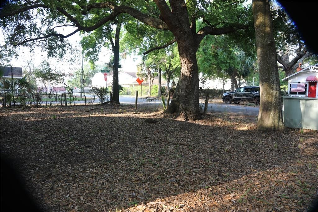 For Sale: $699,900 (4 beds, 4 baths, 2800 Square Feet)