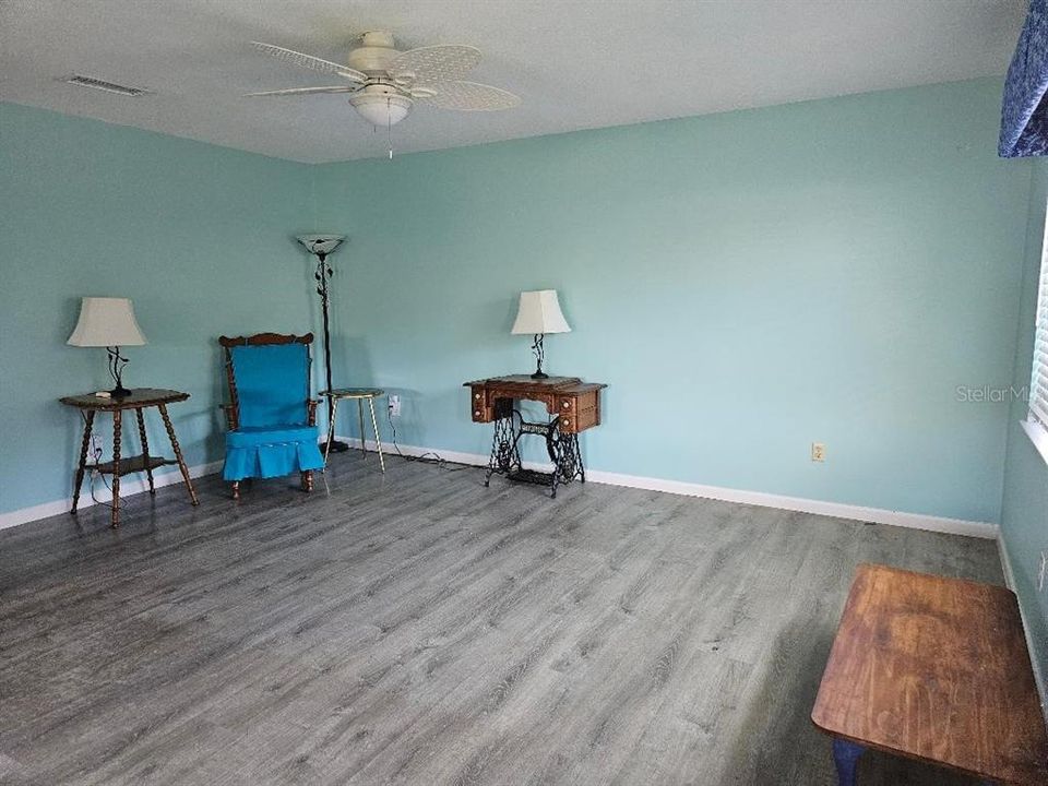 For Sale: $159,900 (2 beds, 2 baths, 1087 Square Feet)
