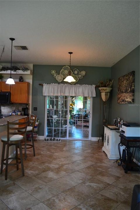 На продажу: $419,900 (3 спален, 2 ванн, 1846 Квадратных фут)