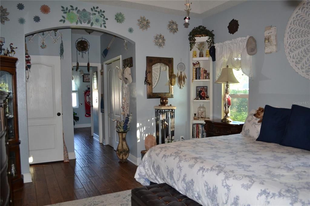 На продажу: $419,900 (3 спален, 2 ванн, 1846 Квадратных фут)