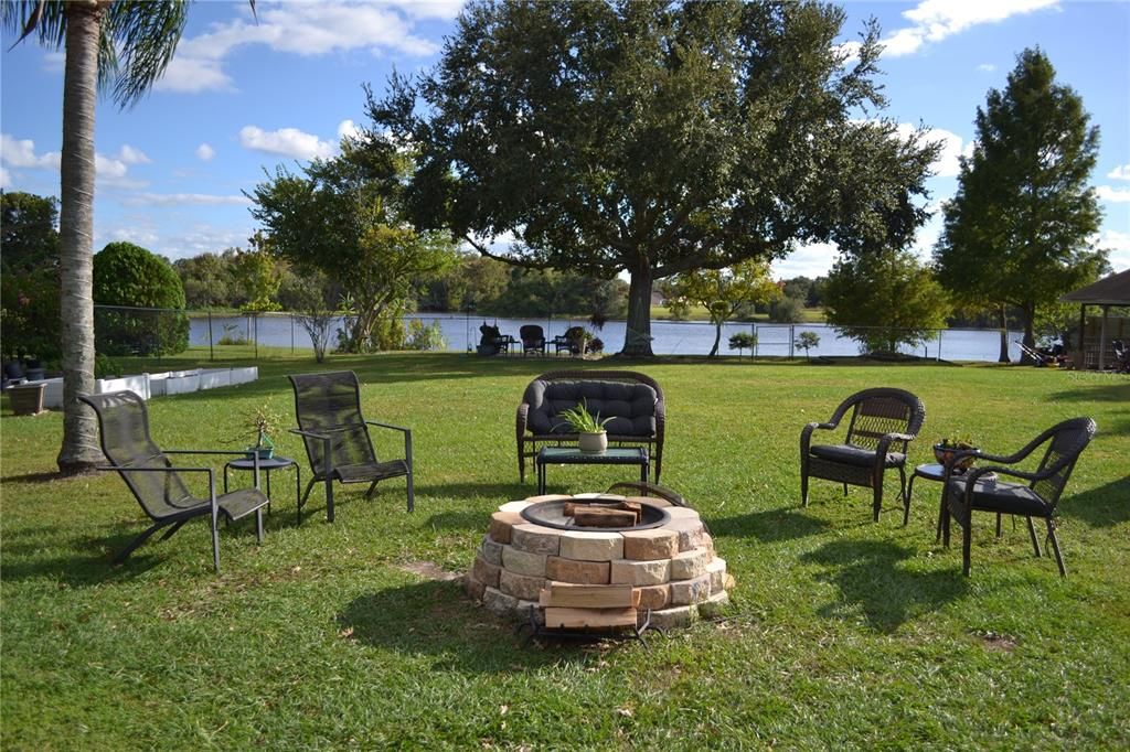 На продажу: $419,900 (3 спален, 2 ванн, 1846 Квадратных фут)