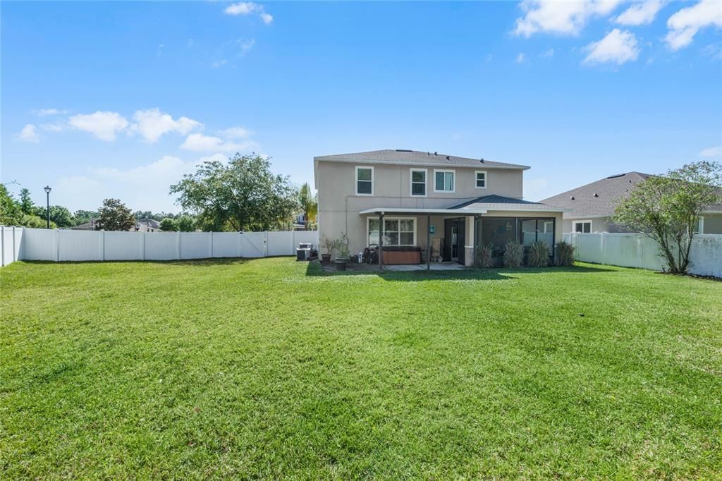 En Venta: $370,000 (3 camas, 2 baños, 2648 Pies cuadrados)