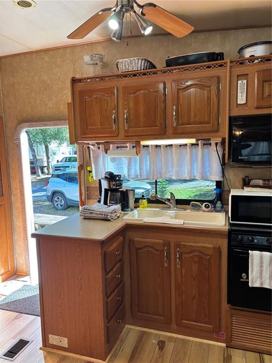 For Sale: $74,900 (0.09 acres)