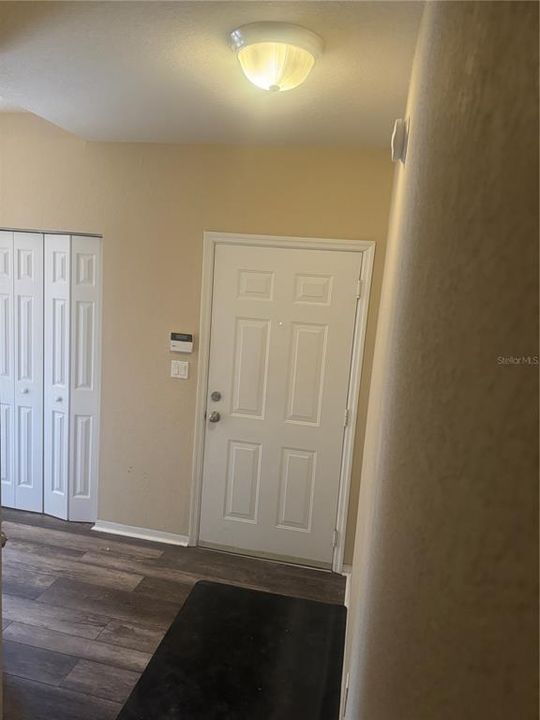 For Rent: $4,000 (3 beds, 3 baths, 1907 Square Feet)