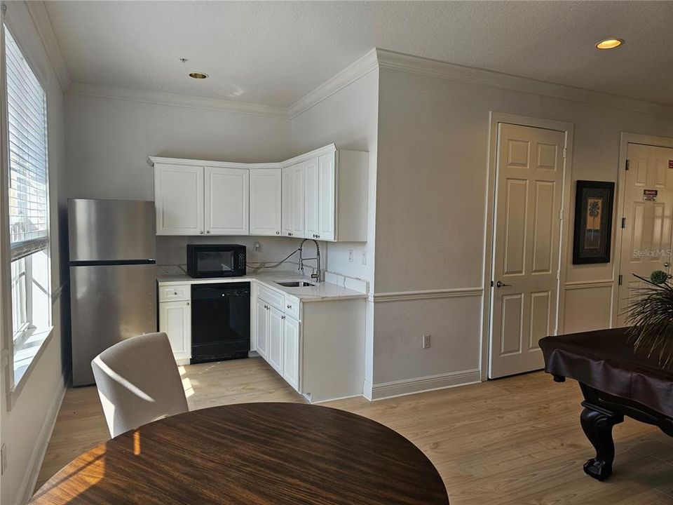 For Rent: $4,000 (3 beds, 3 baths, 1907 Square Feet)