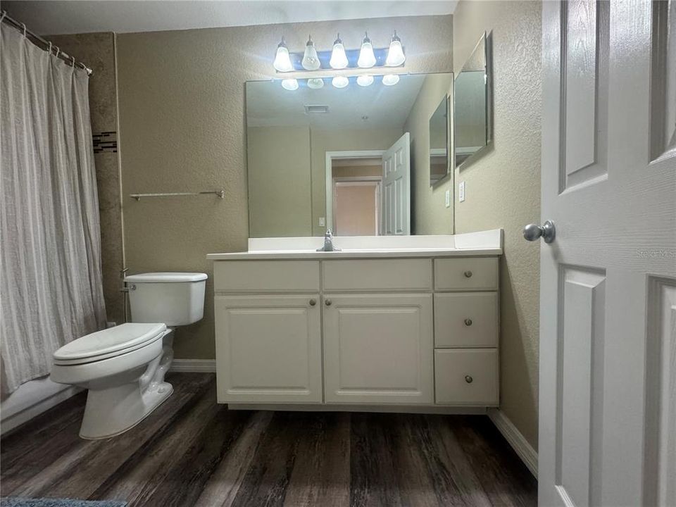 For Rent: $4,000 (3 beds, 3 baths, 1907 Square Feet)