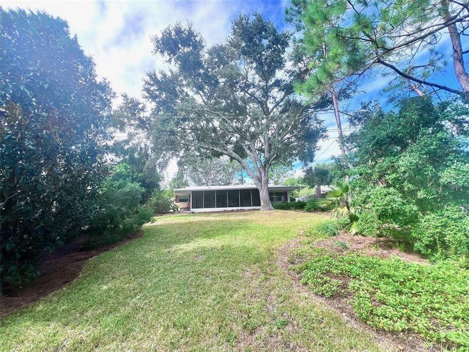 待售: $475,000 (2 贝兹, 1 浴室, 1033 平方英尺)