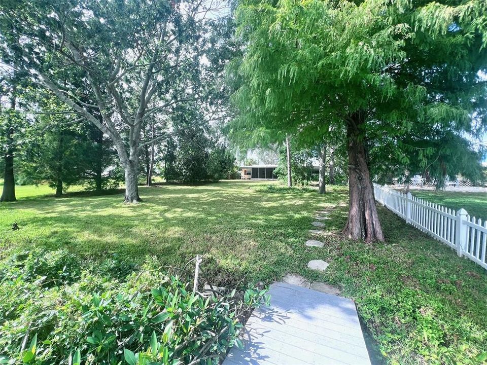 待售: $475,000 (2 贝兹, 1 浴室, 1033 平方英尺)