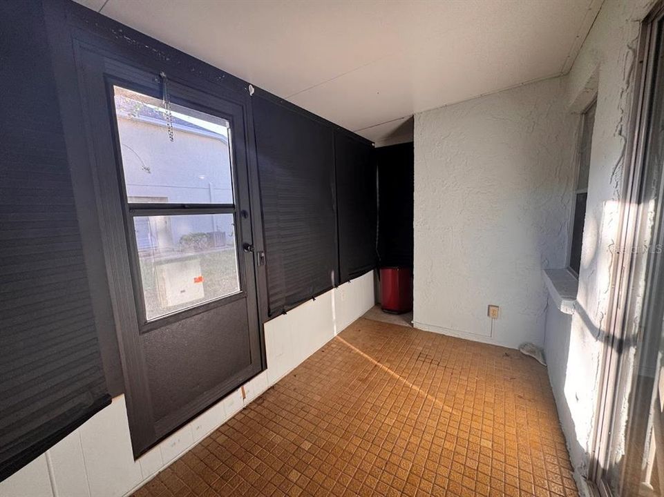 出租: $1,795 (2 贝兹, 1 浴室, 1068 平方英尺)