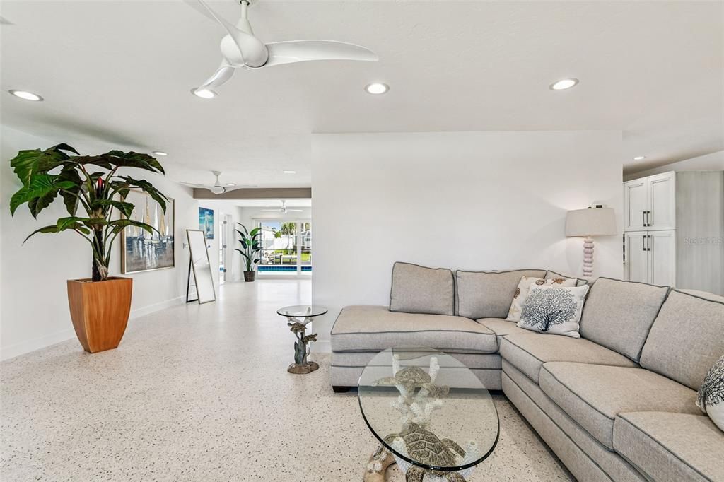 En Venta: $1,195,000 (2 camas, 2 baños, 1772 Pies cuadrados)