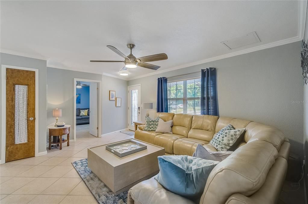 В аренду: $2,800 (4 спален, 3 ванн, 1534 Квадратных фут)