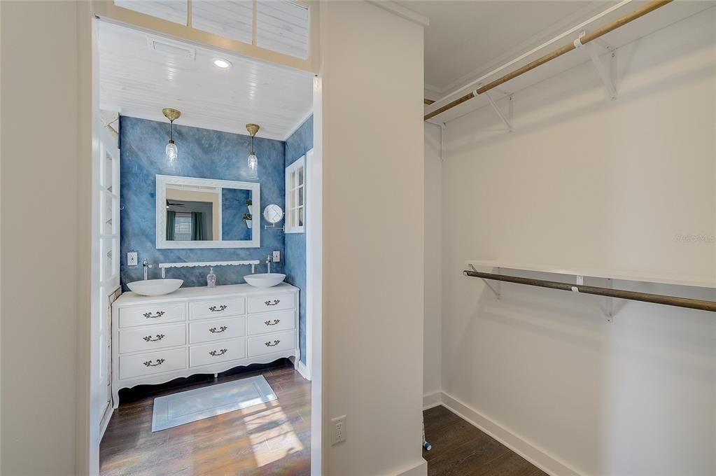 В аренду: $2,800 (4 спален, 3 ванн, 1534 Квадратных фут)