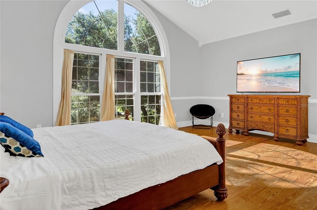 For Sale: $895,000 (4 beds, 3 baths, 2410 Square Feet)