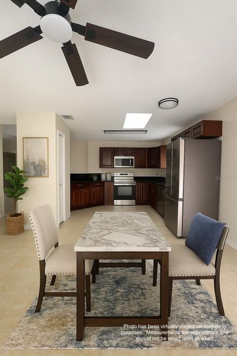 出租: $1,850 (3 贝兹, 2 浴室, 1801 平方英尺)