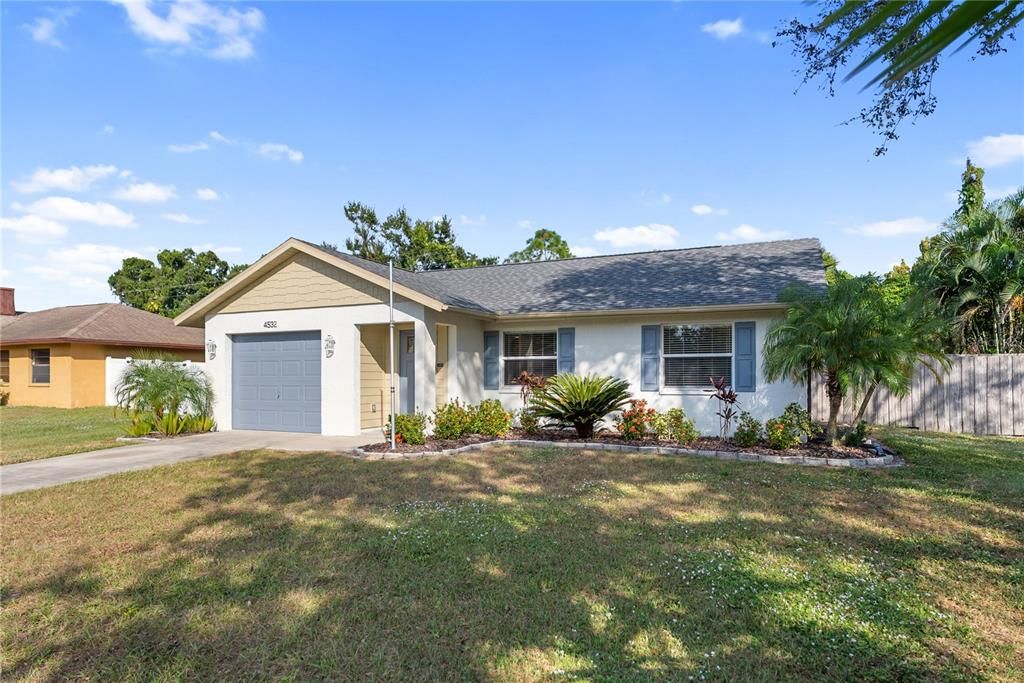 待售: $330,000 (2 贝兹, 1 浴室, 937 平方英尺)