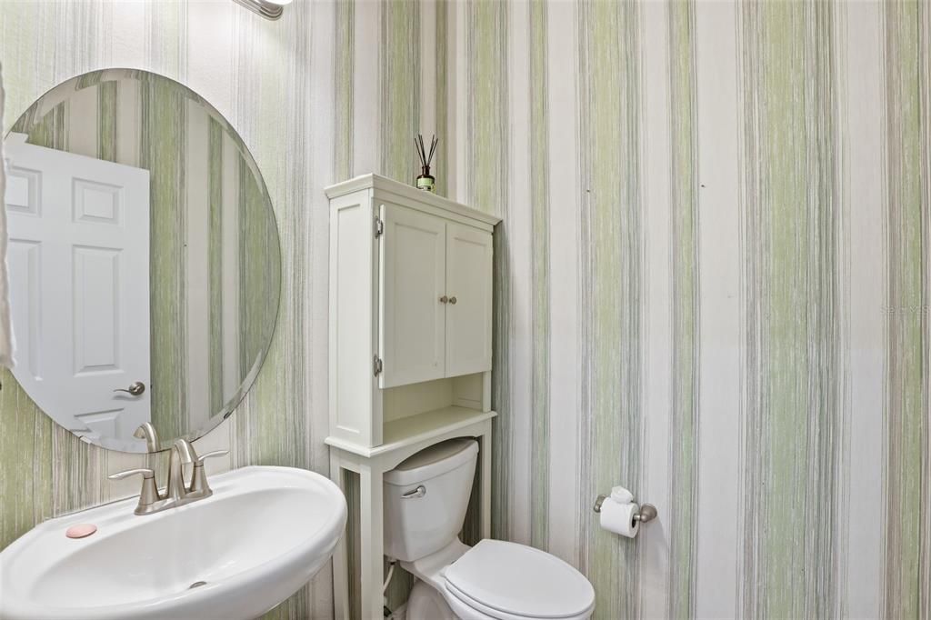 Под контрактом: $619,000 (3 спален, 2 ванн, 2072 Квадратных фут)