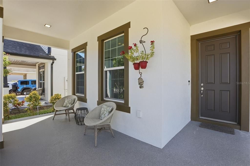 Под контрактом: $619,000 (3 спален, 2 ванн, 2072 Квадратных фут)