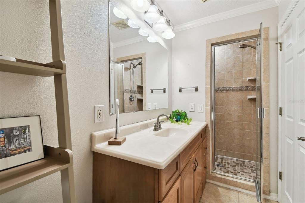 For Sale: $357,000 (2 beds, 2 baths, 1420 Square Feet)