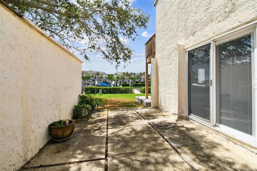 For Sale: $357,000 (2 beds, 2 baths, 1420 Square Feet)