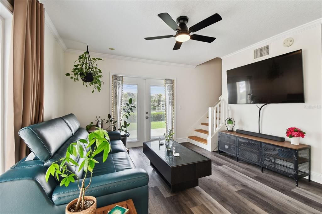 For Sale: $357,000 (2 beds, 2 baths, 1420 Square Feet)