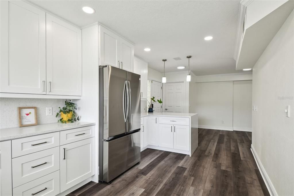 For Sale: $357,000 (2 beds, 2 baths, 1420 Square Feet)