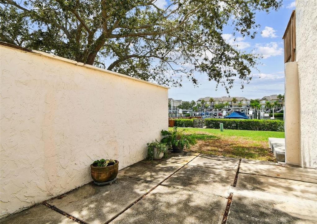 For Sale: $357,000 (2 beds, 2 baths, 1420 Square Feet)