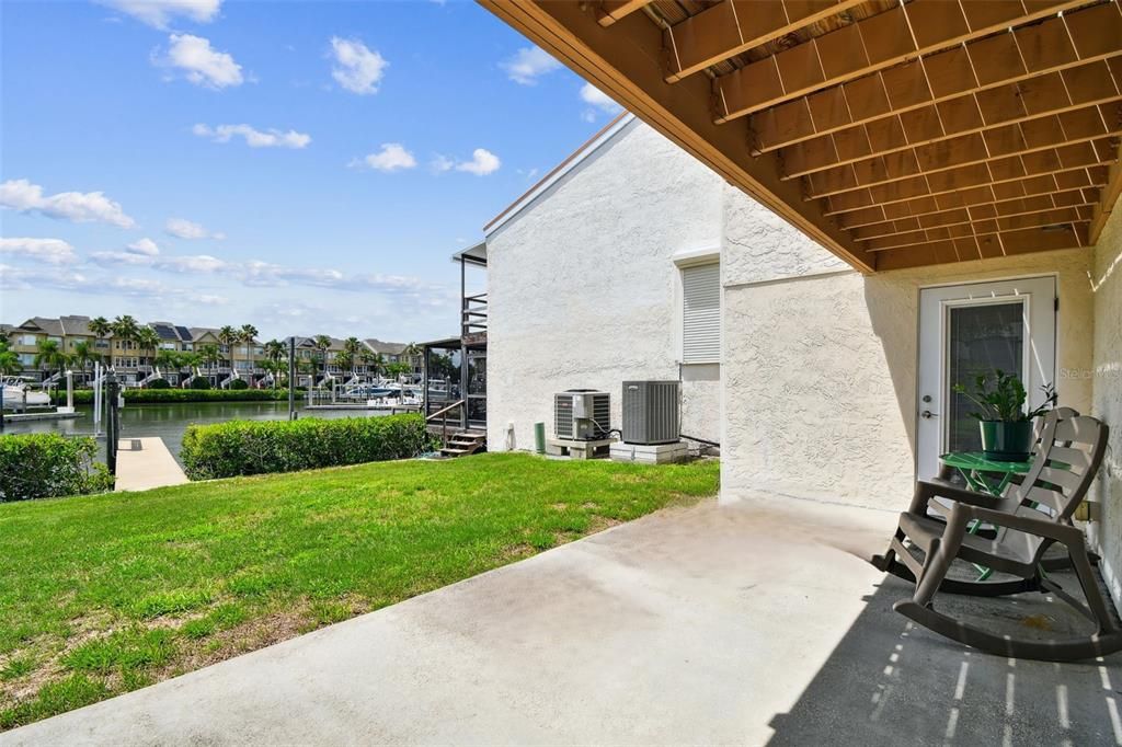 For Sale: $357,000 (2 beds, 2 baths, 1420 Square Feet)