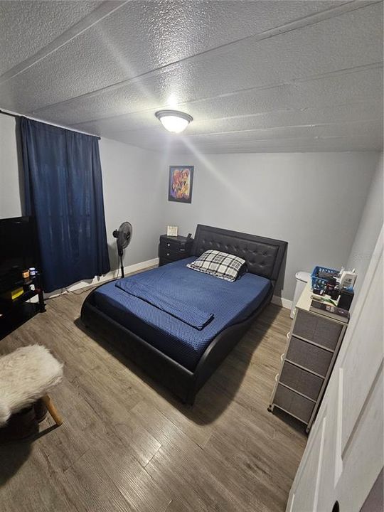 For Sale: $230,000 (2 beds, 1 baths, 768 Square Feet)