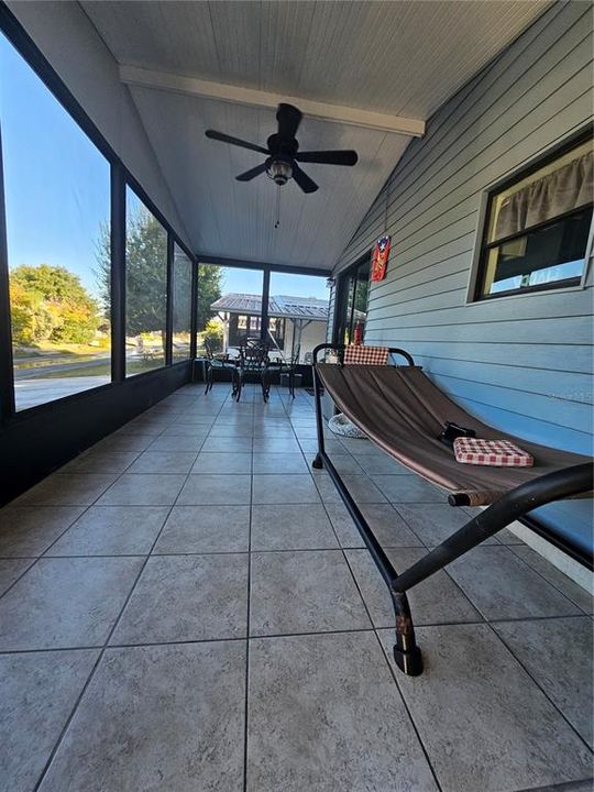 For Sale: $230,000 (2 beds, 1 baths, 768 Square Feet)