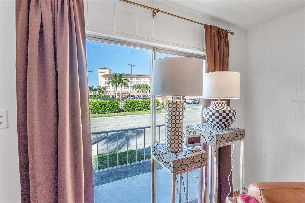 For Sale: $65,000 (2 beds, 2 baths, 800 Square Feet)