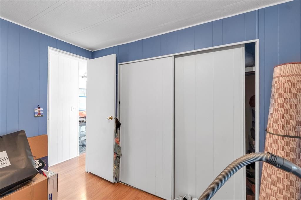 For Sale: $65,000 (2 beds, 2 baths, 800 Square Feet)