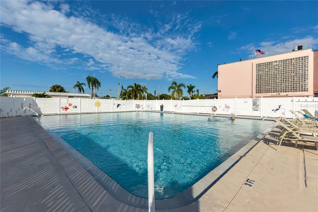 For Sale: $65,000 (2 beds, 2 baths, 800 Square Feet)