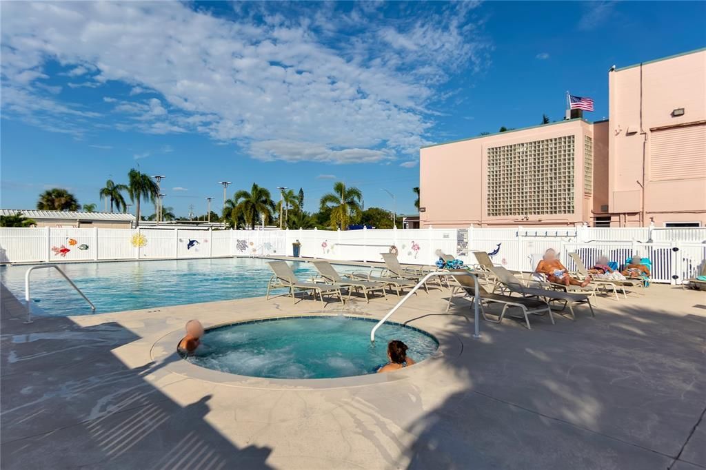 For Sale: $65,000 (2 beds, 2 baths, 800 Square Feet)